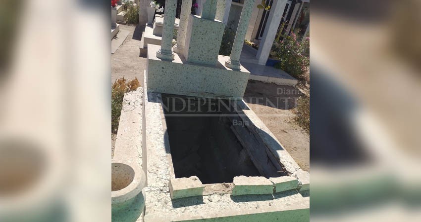 Tumba “se traga” a una menor en panteón Los San Juanes