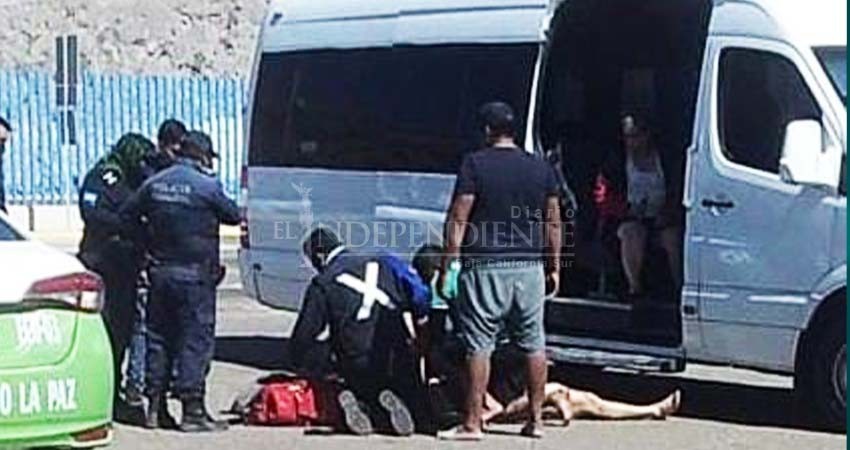 Asfixia por sumersión causa de muerte de mujer que cayó de una “dona” inflable en playa El Tecolote