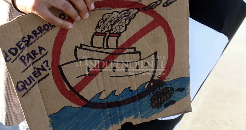 Tras protestas, retiran proyecto de megacruceros en La Paz