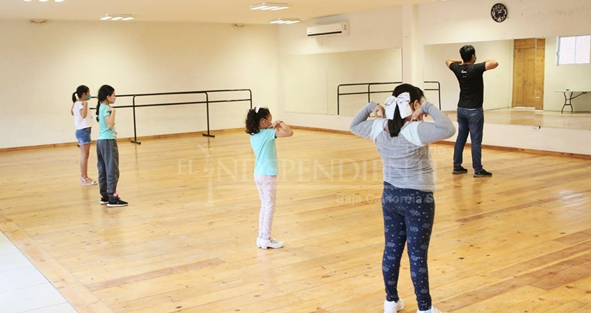 Arrancan Curso Integral de Iniciación Artística en La Paz