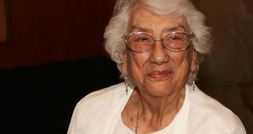 Preparan homenaje para la poeta Dolores Castro