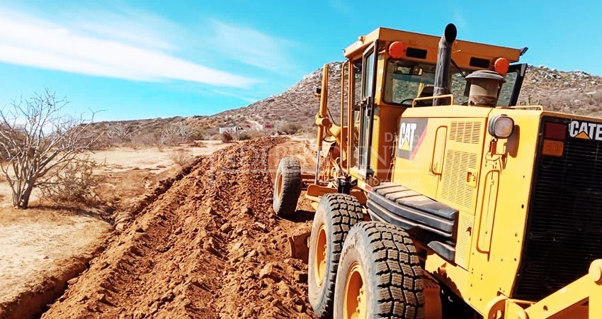 Trabaja Servicios Públicos en la rehabilitación de accesos a playas de Los Cabos