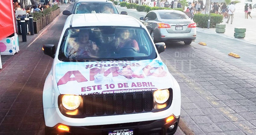 Celebran con verbena el resultado de la consulta de Revocación de Mandato