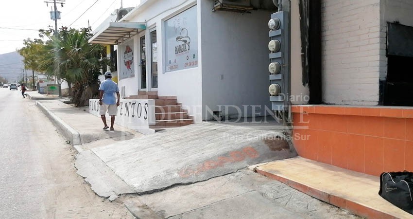 Denuncian ciudadanos rampa mal construida en  Zacatal, SJC