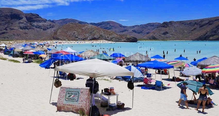 Pese a nuevas restricciones, más de 10 mil personas gozaron de Balandra en Semana Santa