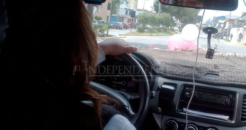 Piden mujeres de Los Cabos concesiones de transporte público