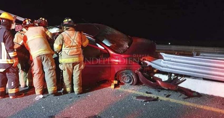 Una persona sin vida y dos lesionadas tras volcadura cerca de El Pescadero