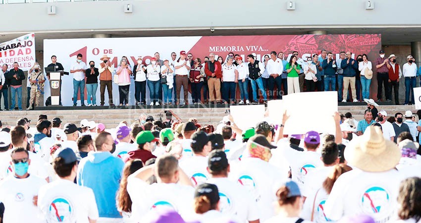 En el marco del día del trabajo, el gobierno Sudcaliforniano recibe pliegos petitorios de sindicatos