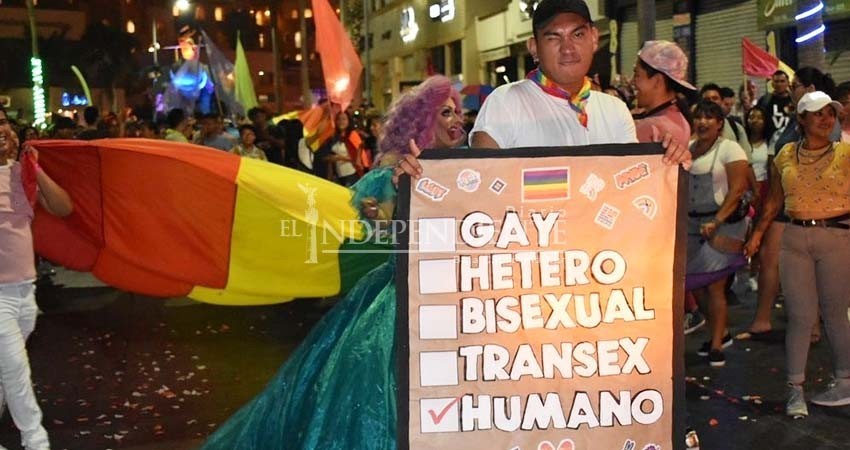 Regresa marcha del orgullo LGBT, se esperan más de 6 mil asistentes