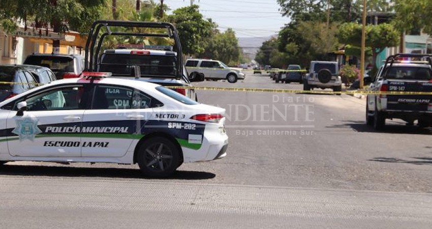Por la fuerza se llevan a un abogado de La Paz