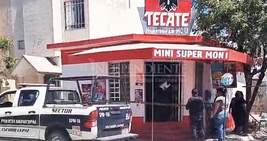 “Payasos” asaltan una tienda de abarrotes y licores en La Paz