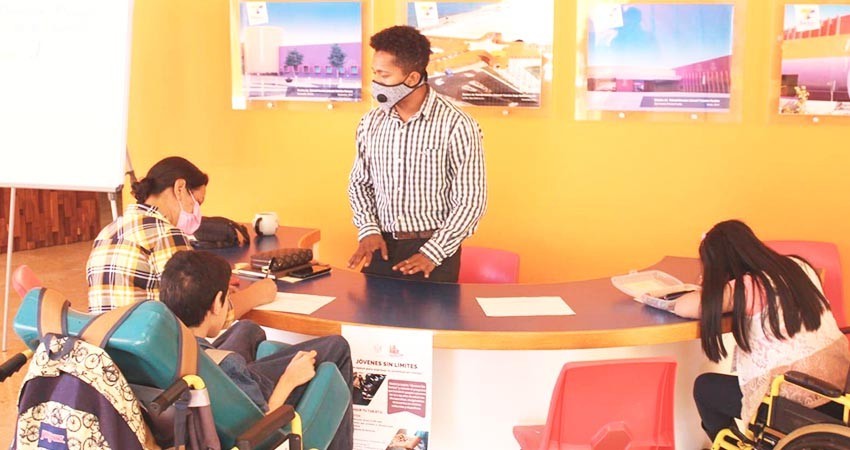 Gran aceptación del programa “Jóvenes sin límites” en La Paz