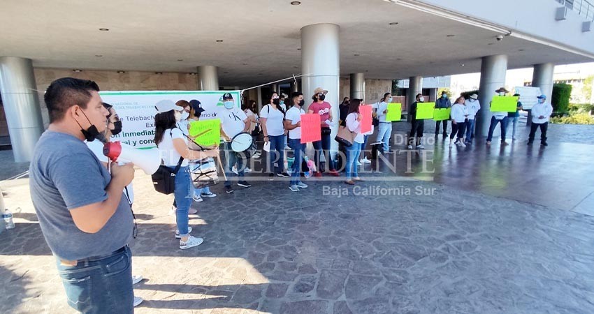 En paro laboral telebachilleratos de BCS: “gobernador no cumplió sus promesas”