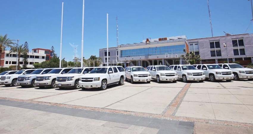 A la venta, bases para subasta de camionetas en Gobierno del Estado