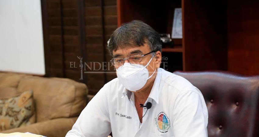 Lanza advertencia Leggs Castro a sus funcionarios "El que cobra sin trabajar es corrupto"