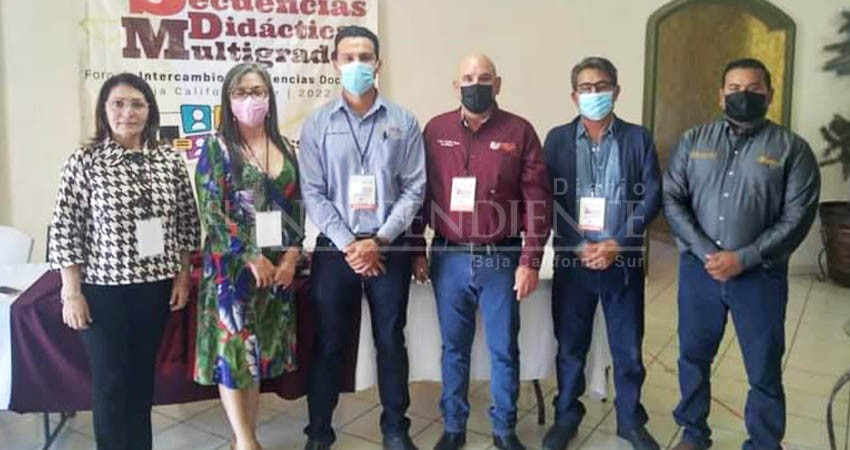 Participan 192 docentes en foro de intercambio de experiencias