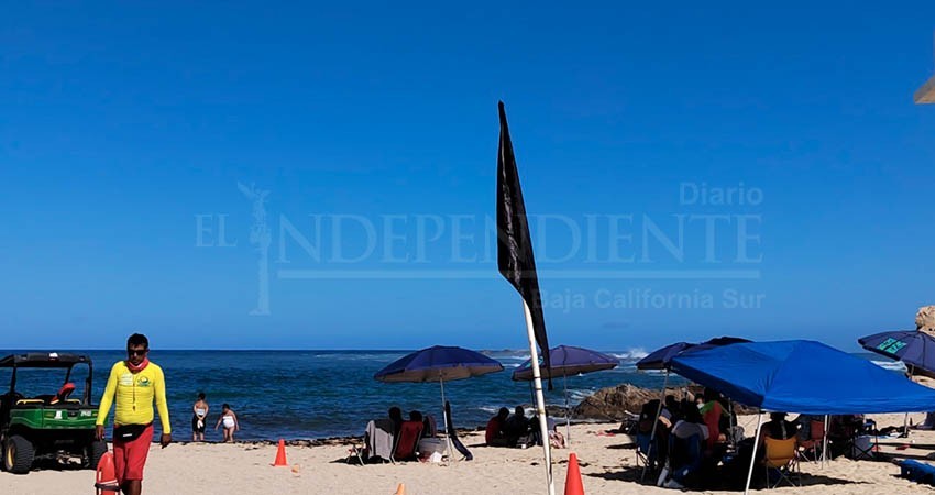 Bandera negra en playas cabeñas este fin de semana por oleaje elevado