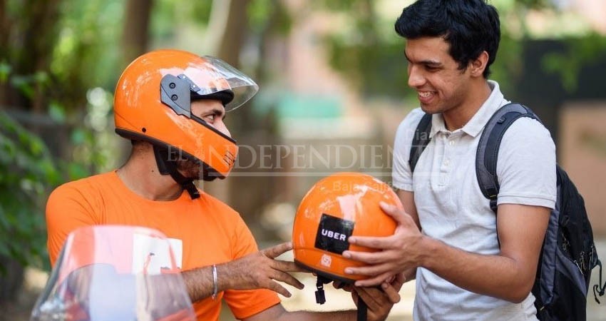 Uber Moto, llega a La Paz