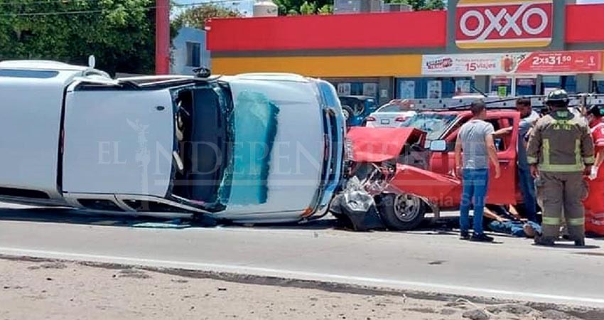 Aparatosos choques y volcaduras en La Paz