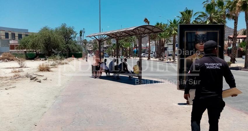 La determinación judicial del incidente dentro del juicio de amparo promovido por la plataforma digital de transporte no implica un fallo definitivo