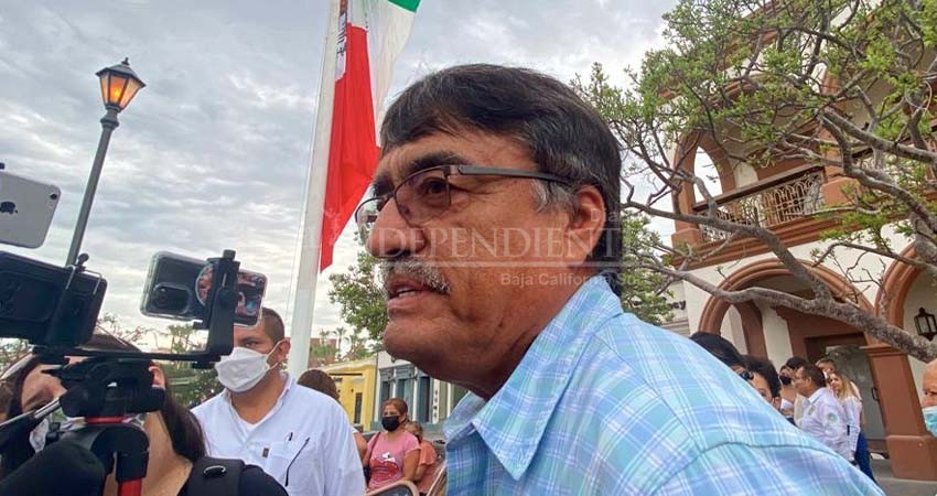 Deben funcionarios comprometerse con el gobierno “Con Sentido Humano”, o se van