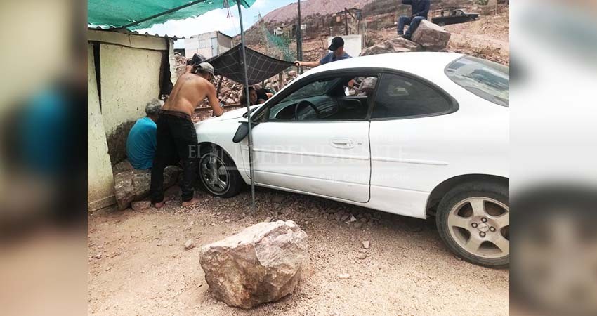 Fracturada mujer tras ser atropellada por su esposo