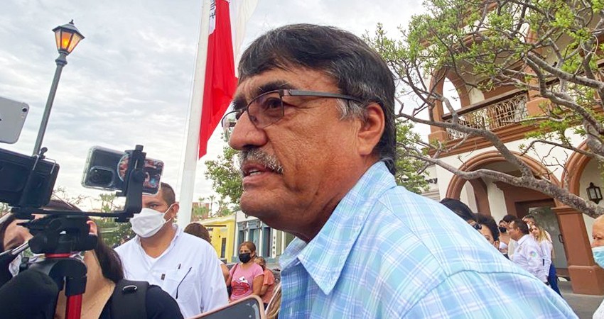 Deben funcionarios comprometerse con el gobierno “Con Sentido Humano”, o se van