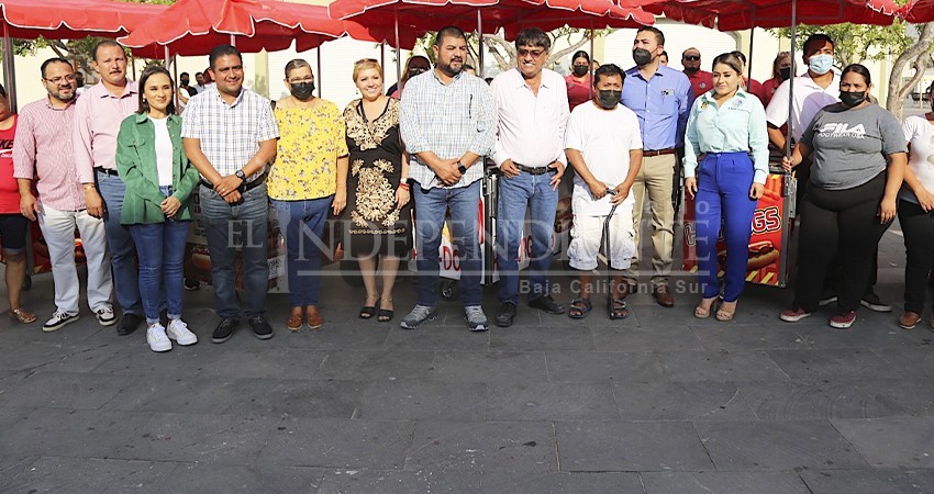 El Gobierno con sentido humano continúa entregando equipamiento para que familias de Los Cabos puedan generar sustento