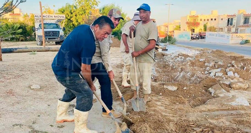 Más de 40 fugas repara OOMSAPAS diariamente en Los Cabos