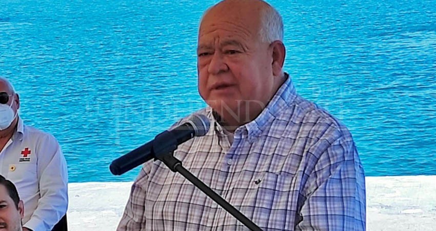 Parálisis facial afecta la salud del gobernador de BCS