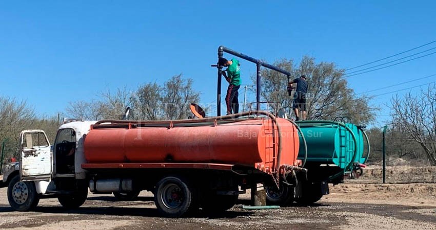 Huachicoleros de agua quisieron apropiarse mi terreno, acusa propietaria