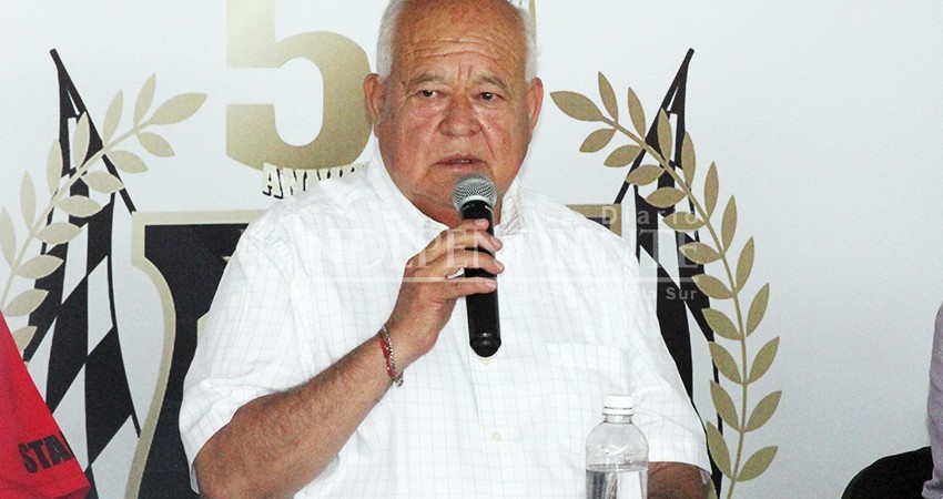 Pide Castro Cosío a conductores de Uber que ya no tomen de rehén a CSL