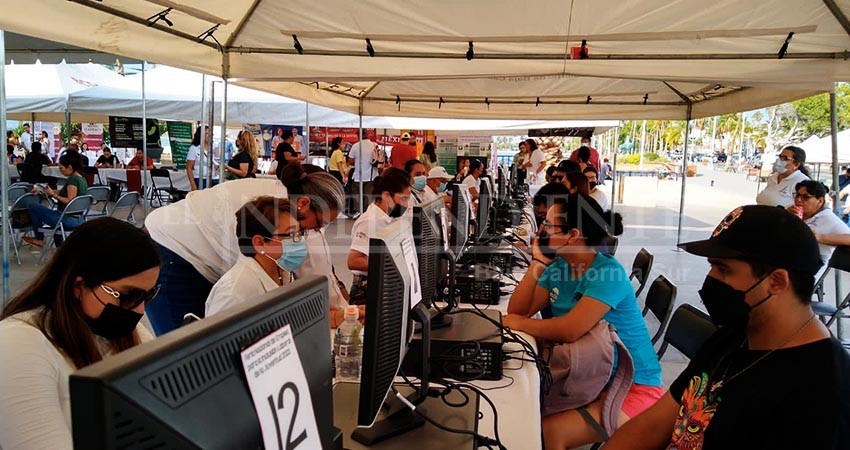 Realizan en La Paz Feria del Empleo para la Inclusión Laboral de las Juventudes