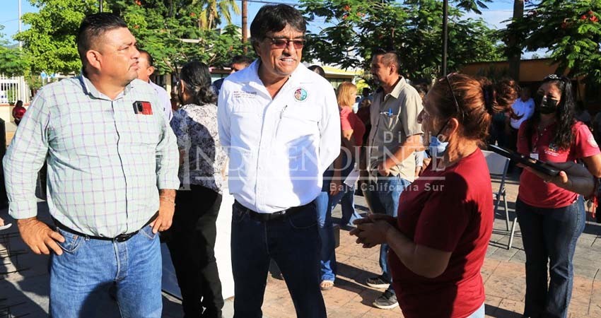 25 familias de Miraflores beneficiadas con la entrega de apoyos del Ayto Los Cabos