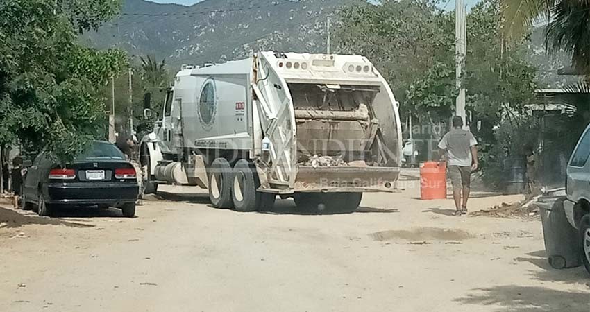 ‘’En Los Cabos continuamos reforzando las unidades para atender la recolección de basura’’: director de Servicios Públicos Leonel Leyva Luna