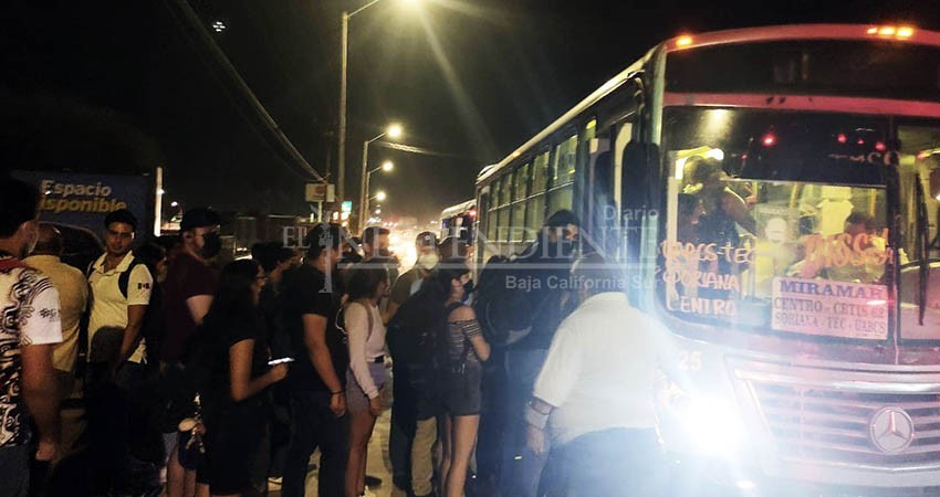 Peseros deben cumplir rutas a la UABCS: Milena Quiroga