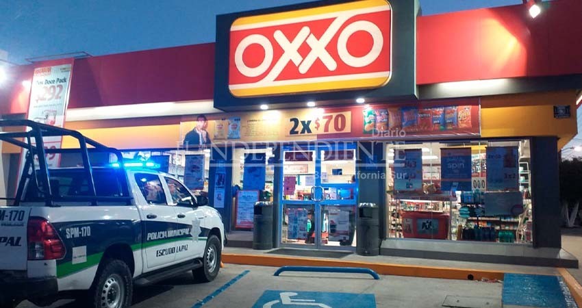 Uno más… asaltan una tienda Oxxo en La Paz