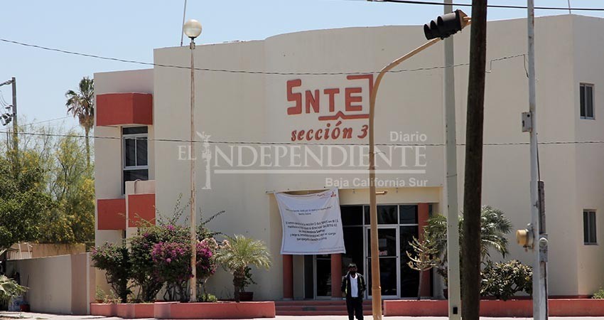 Trabajamos para terminar con los contratos abusivos de maestros en BCS: SNTE