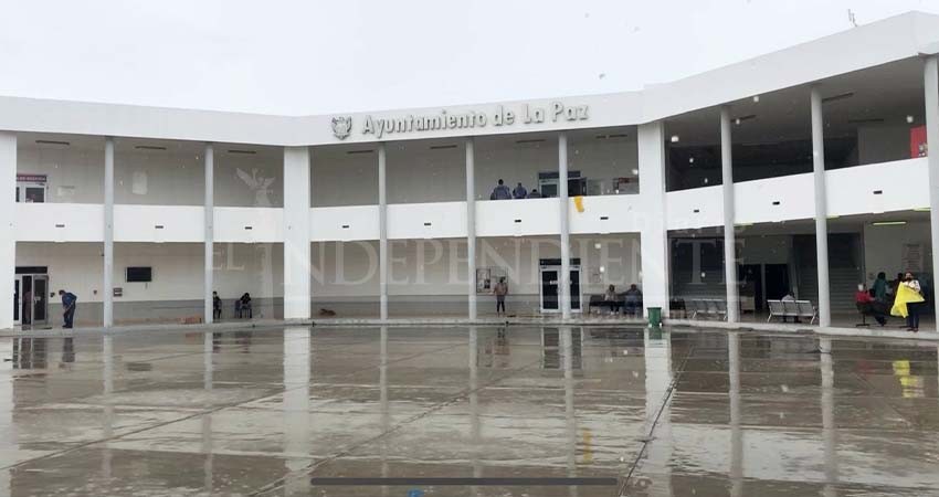 Se inundó Ayuntamiento de La Paz; no fue por “Javier”, señalan