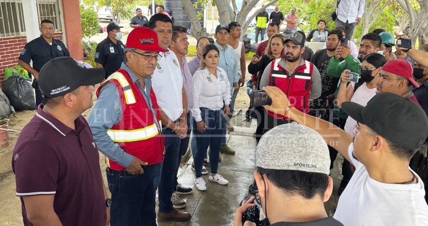 Recorre personal de Atención Ciudadana la zona norte de Los Cabos por afectaciones por el huracán “Kay”