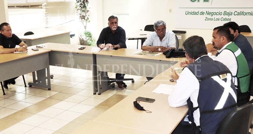 Avanzan gestiones para el proyecto de electrificación en La Candelaria