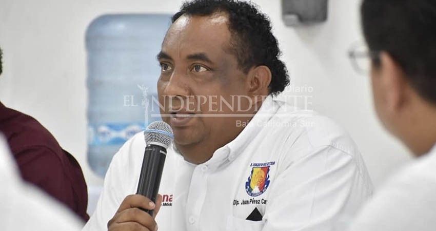 Legislador acusado de abuso sexual solicita licencia para ausentarse por 3 meses