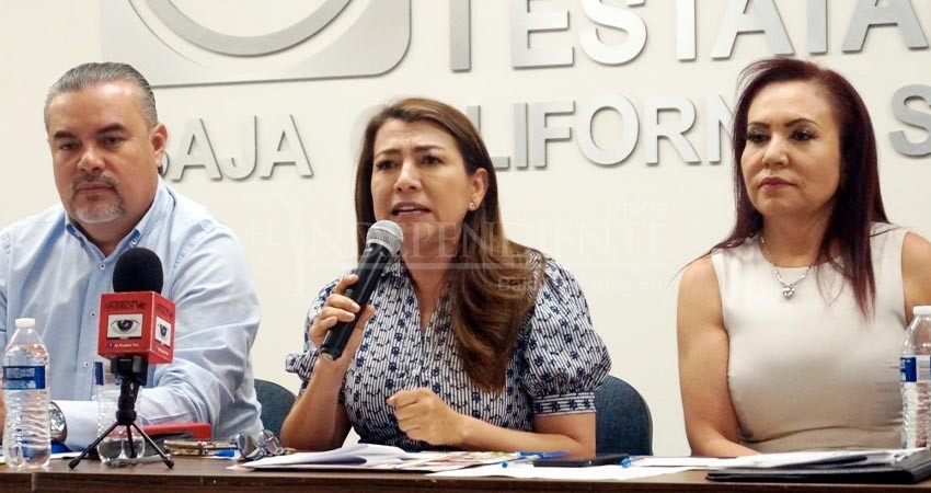 Ciudadanos piden se les consulte para reformas y decisiones: Saldaña