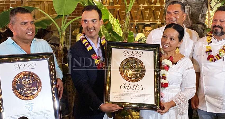 Reciben restaurantes de CSL el Five Diamonds Award