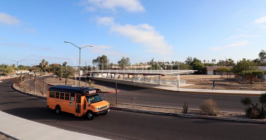 A pesar de los acuerdos, transporte público no quiere entrar a la UABCS: Rector