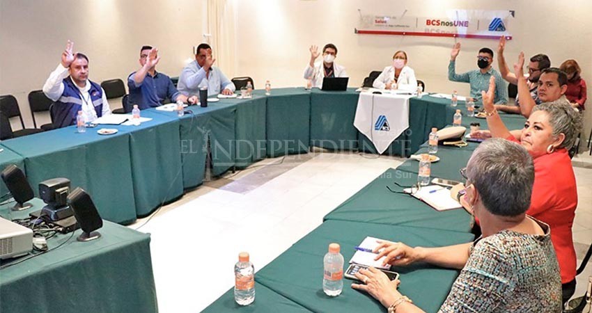 Determina comité de salud que uso de cubrebocas sea opcional en escuelas y aeropuertos