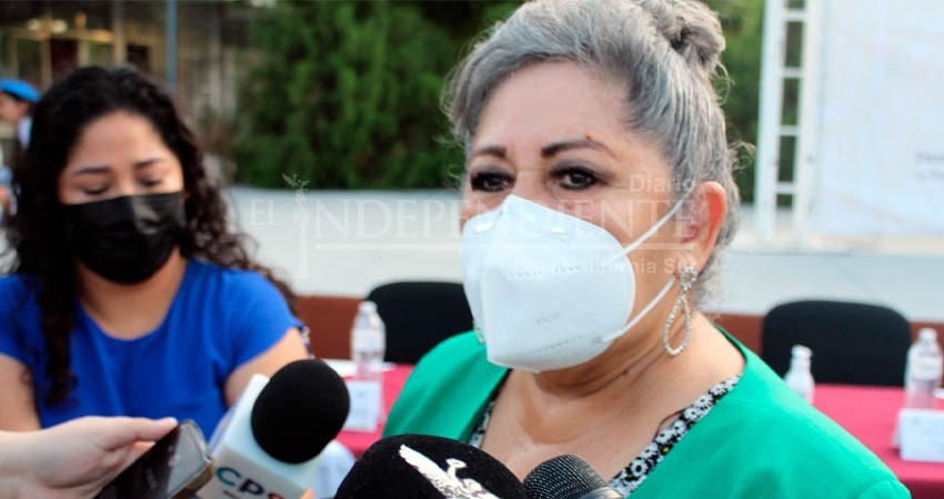 Maestros abuchean a titular de SEP; “así son los movimientos magisteriales”, asegura