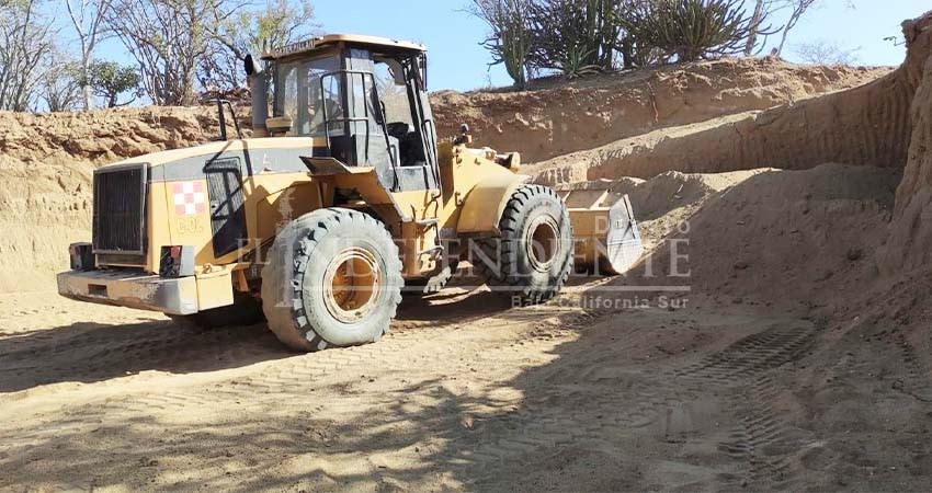 Continúa la limpieza de accesos en la zona rural de Los Cabos