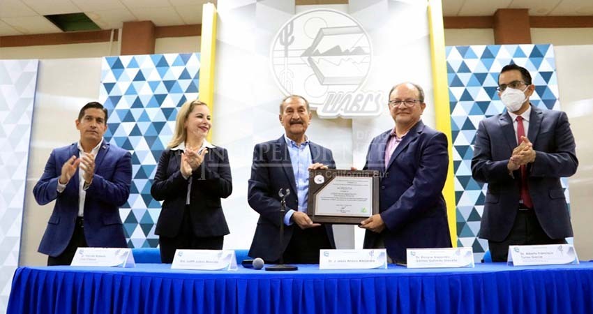 Programa de Administración y Evaluación de Proyectos de la UABCS acreditación nacional por su calidad académica