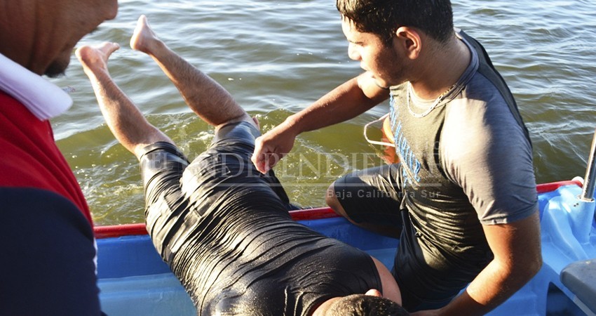 Brinda Protección Civil capacitación a los pescadores de Puerto Chale